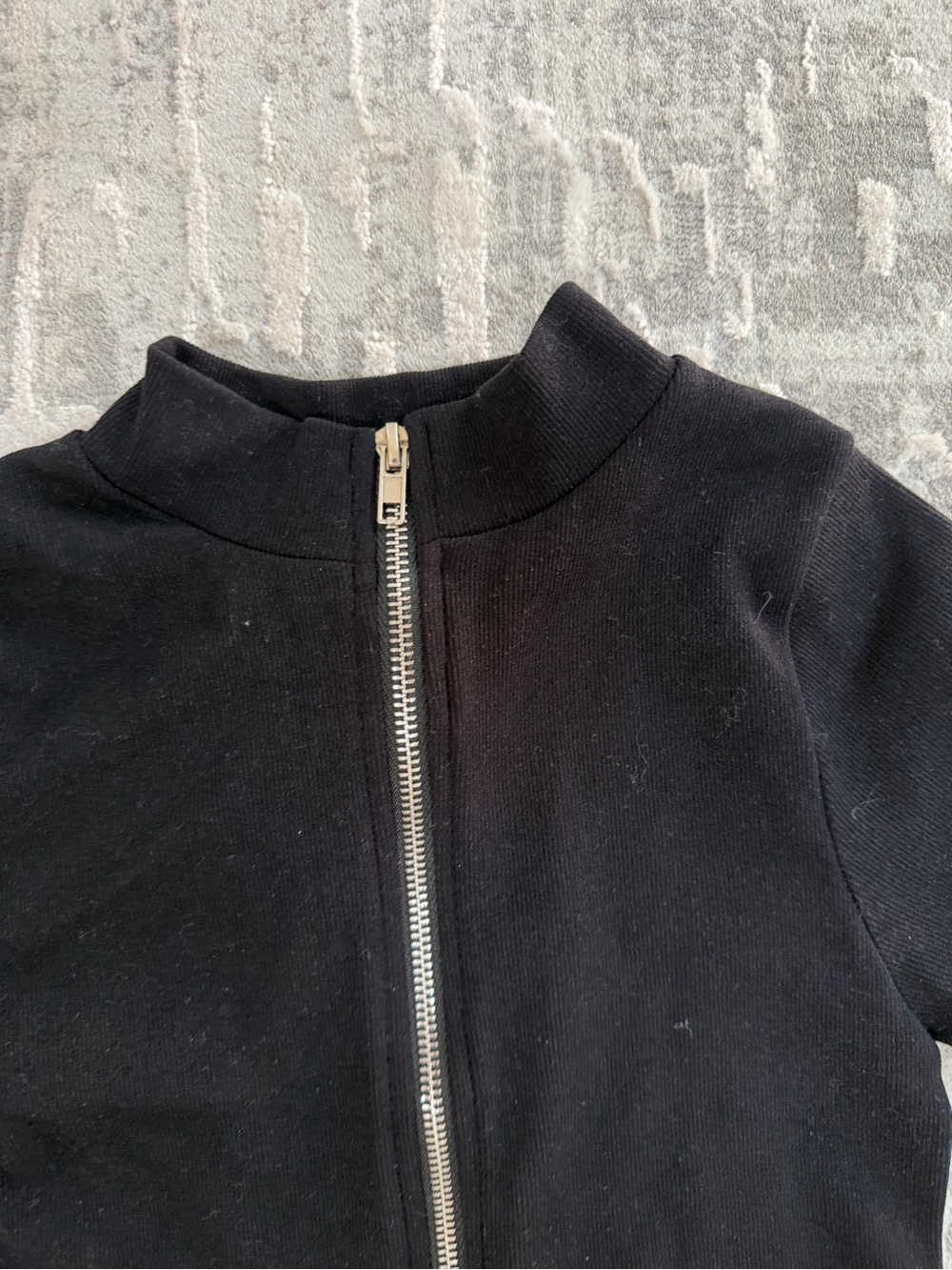 Black Zip-Front Crop ribbed shirt - Women - Picture 6 of 9